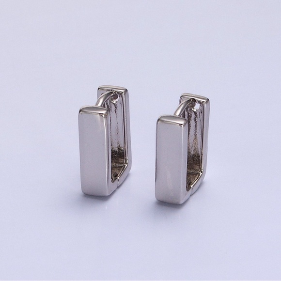 Minimalist square hopp earrings - Picture 3 of 6